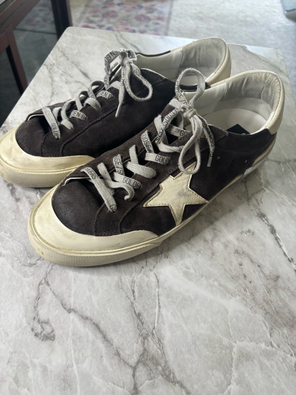 Golden Goose Super Star Men's dark grey Suede Low-Tops with White Star Sz 43/10
